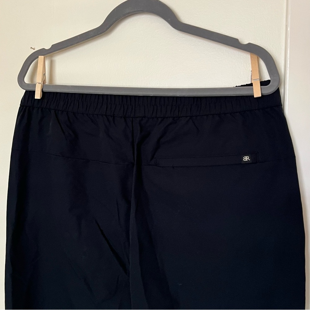 NWT Men’s Black Banana Republic Motion Tech Hybrid Pant - Picture 4 of 5
